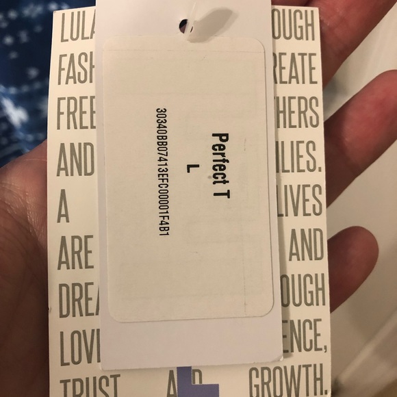 LuLaRoe Perfect Tee - Picture 2 of 3